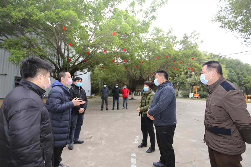 jc710公海赌船-欢迎来到公赌船
领导了解乡村大世界防疫情况.jpg